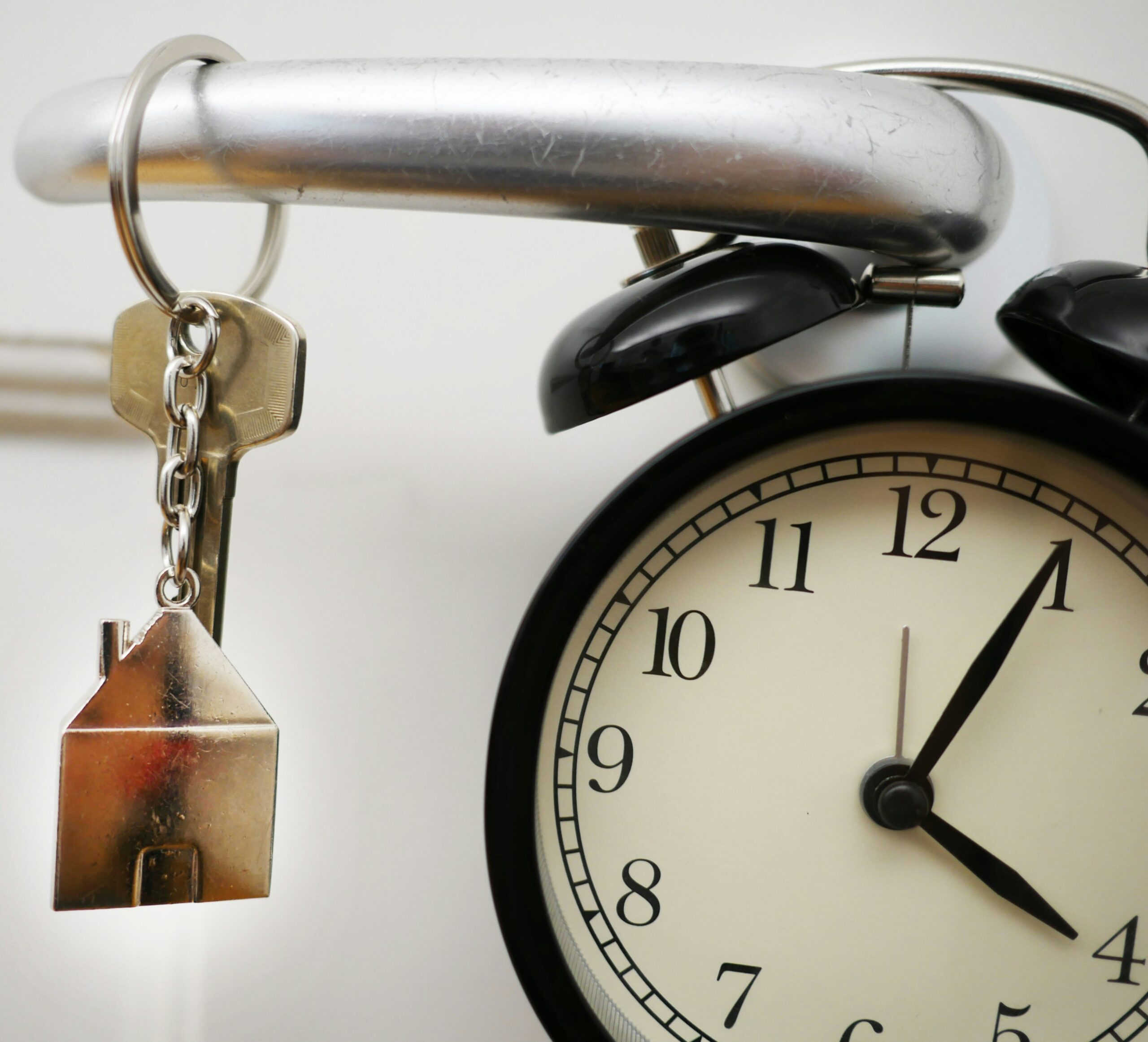 Clock crop Clock crop
